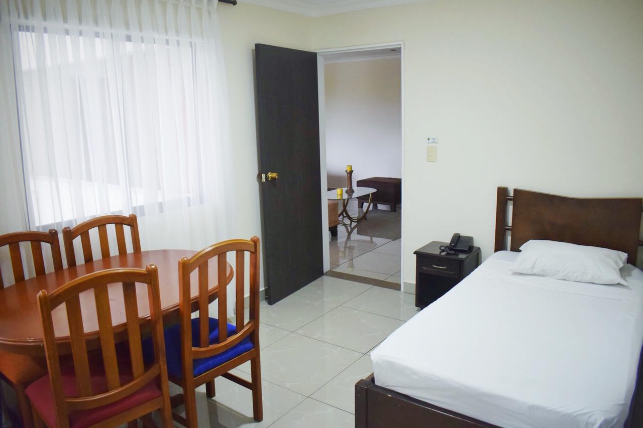 La Posada De Don Quijote Pereira Esterno foto